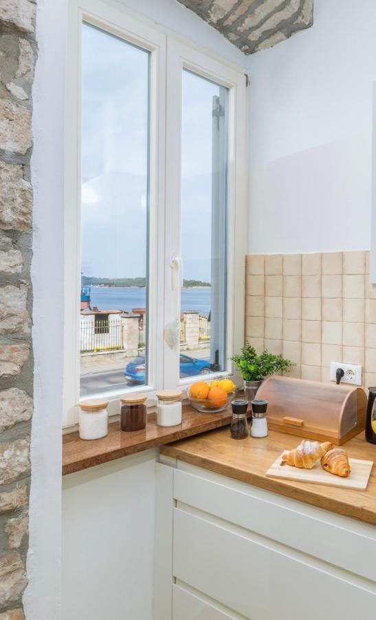 Apartment Augusto - Sea View Pula Buitenkant foto